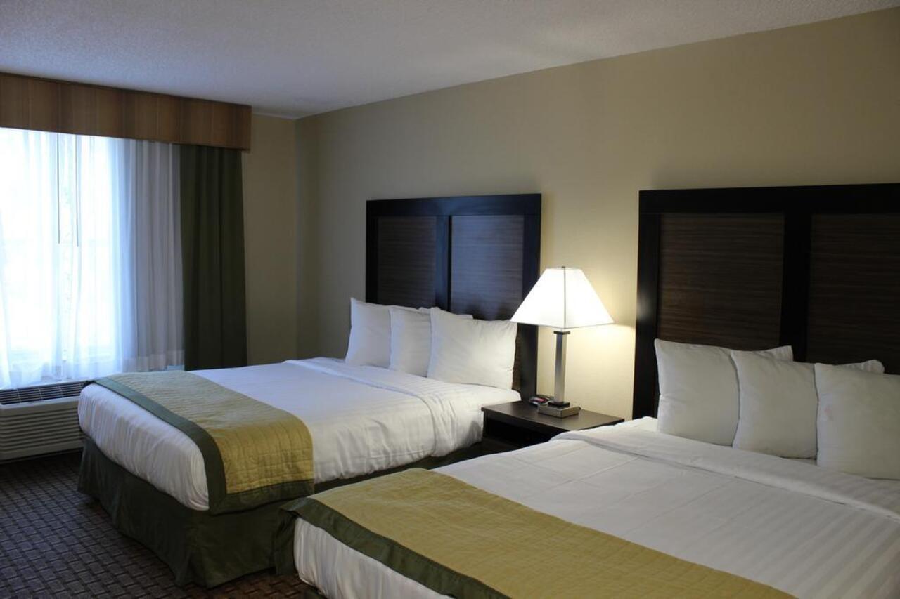 Baymont By Wyndham Fort Myers Airport Екстер'єр фото