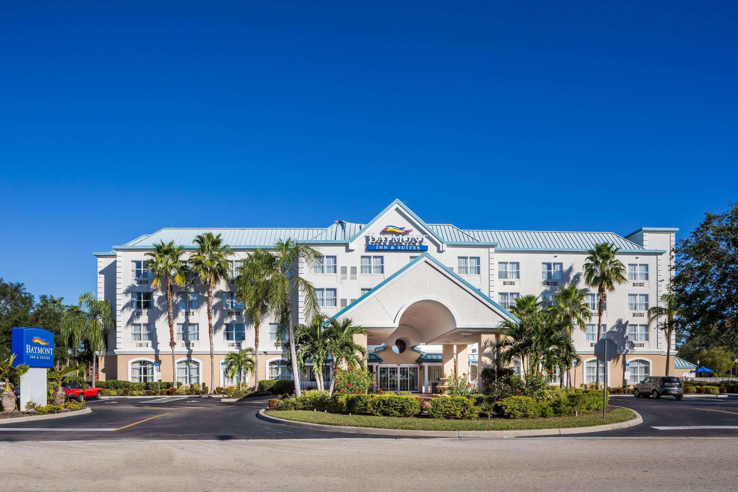 Baymont By Wyndham Fort Myers Airport Екстер'єр фото